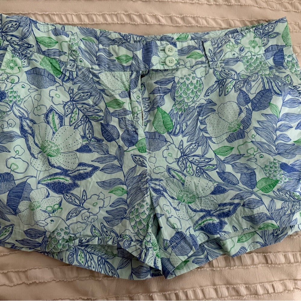 Vineyard Vines Blue and Green Floral Women's Shorts